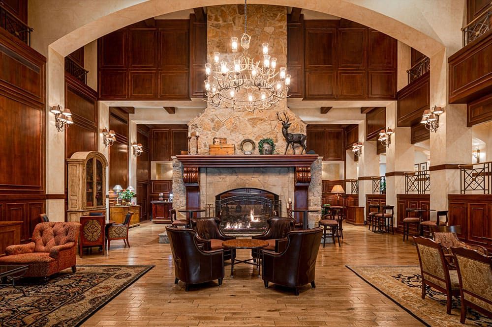 The Houstonian Hotel, Club & Spa great room lobby